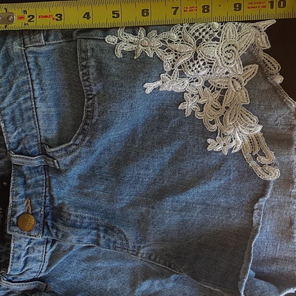 Harper denim short - Picture 7 of 9